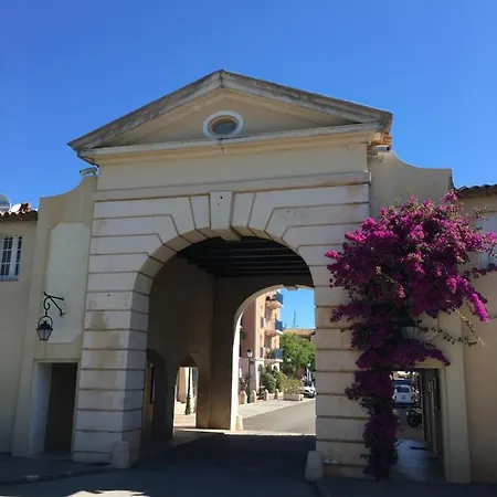 Port Lejlighed Grimaud