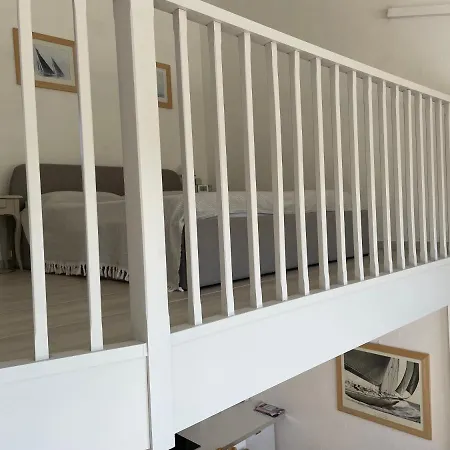 Apartment Port *