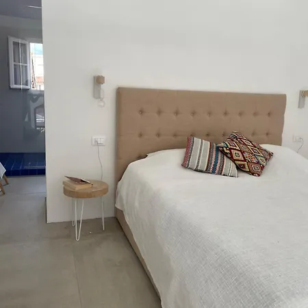 Apartment Port